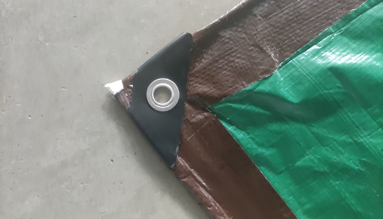 Terpal PE 8'x10' 110GSM Coklat Hijau untuk Perlindungan Penutup Terpal PE 8'x10' 110GSM Coklat Hijau untuk Perlindungan Penutup